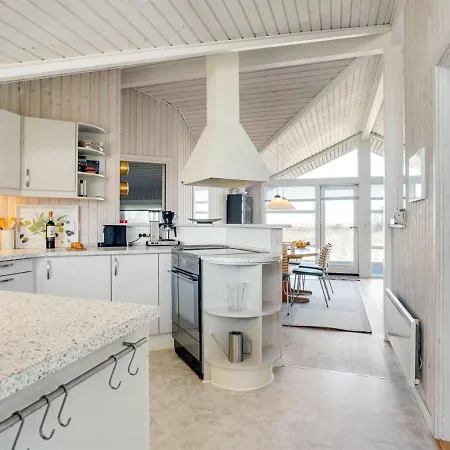 Vakantiehuis Dania - 300m From The Sea By Interhome